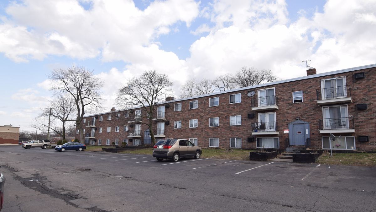 Euclid Emerald exterior, 13420 Euclid Ave, East Cleveland, OH 44112